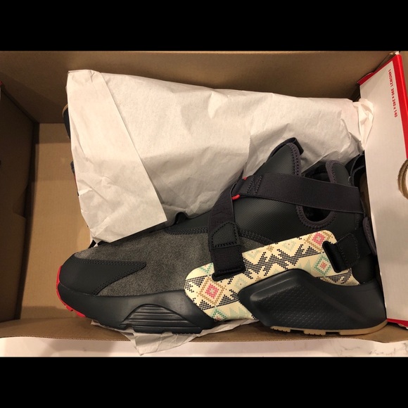 nike air huarache city utility premium n7